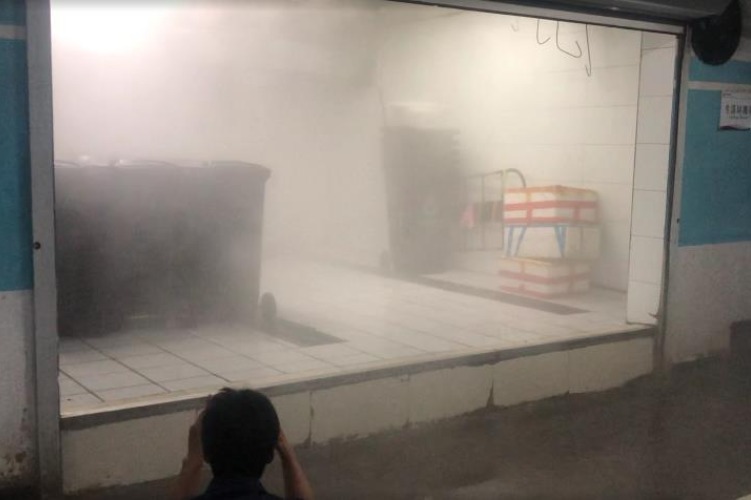 次氯酸發(fā)生器搭配霧化設備,助力垃圾處理站除臭 次氯酸發(fā)生器搭配霧化設備,助力垃圾處理站除臭