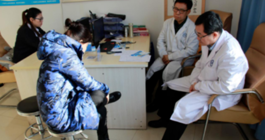 成年人患特異性皮炎 成年人患特異性皮炎